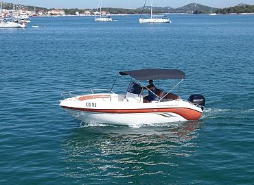 Speedy Extasy 610  Rent a Boat Murter 15 Speedy Extasy 610  Rent a Boat Murter 15