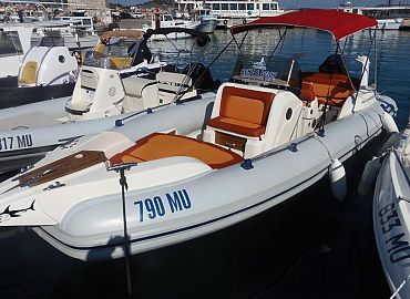 Boat rental Murter Marlin 23 Boat rental Murter Marlin 23